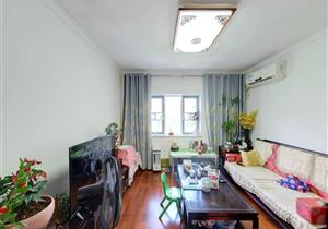 景新花园，装修保养好，近莲花山公园，地铁口