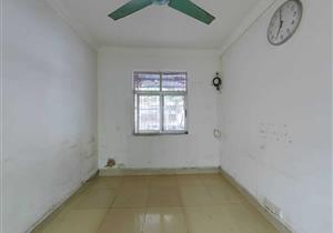 大塘垅小区，一楼大平台，诚心出售，有钥匙随时看房