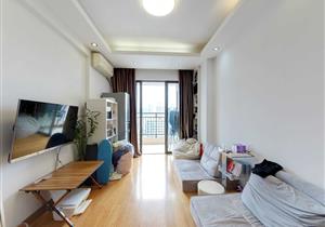 四季丽晶位于南头南新路与金鸡路交汇口东南（欢乐颂旁）