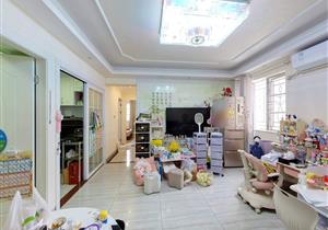 龙珠花园，三条地铁口，交通方便，业主急卖，看房方便，住家舒服