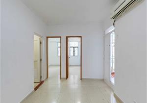 南洋大厦实用两房，看房方便，诚心出售