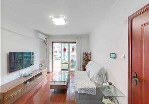 蔚蓝海岸社区，前后阳台南北通三房两卫，诚心出售有钥匙随时看，