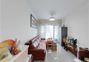 海岸城旁地铁口标准2房学府