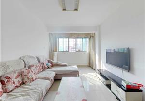 常盛花园地铁翻身站旁.户型方正南北通透.周边配套齐全.急卖