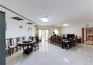 锦绣花园二期180平方米三房二厅，大阳台，中间楼层，红本在手