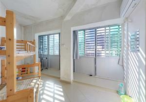 深中在 小面积低总价 端头位 红本