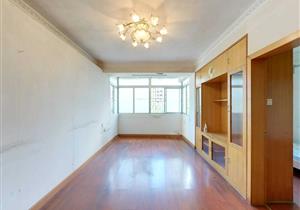 田贝地铁口，临近水贝万山，交通便利，诚心出售