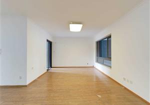 海馨苑三房业主诚售看房随时方便价格可谈