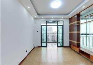 绿海花园.碧海湾地铁站旁老豪宅.户型方正住家舒适.看房方便