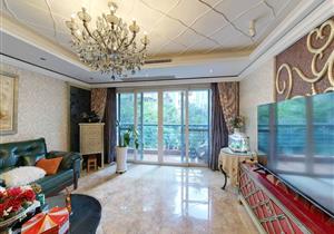 南二外海德五房三卫，大平层小区配套好，车位充足