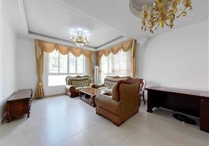 华景园，独栋别墅。占地450平，带150平花园，满五年有心卖