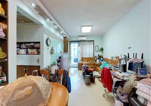 靠近山景，周边有公园，自然环境好，运动便利享受生活