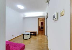 布吉地铁口，大都汇了，低总价两房住宅，随时看房诚心出售满五年