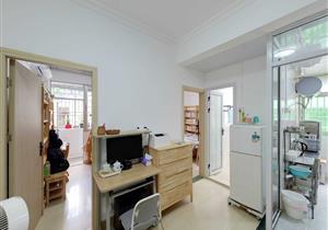 精装修小2房双地铁交汇诚心出售可议价