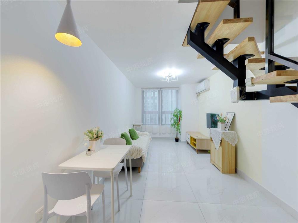 龙光玖云著大楼