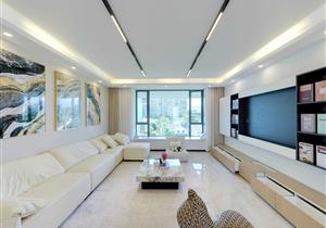 香蜜湖水榭花都四房，精装，南北向，户型好，环境好，配套全