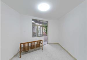 梅花楼，新上步梯三房，黄金楼层