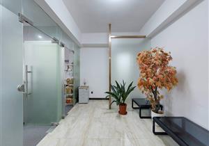 岗厦地铁口三房124平；方正好用；地段佳；宜商宜居单价仅2万