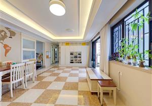 万科麓城4房2卫，电梯房，满五年，很有心卖，看房随时方便