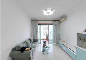 新安湖花园三期，82平方2房2厅，设计合理布局分明，使用率高