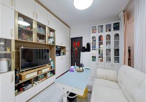 福田双口岸小高层天泽花园精装一房一厅，无缝连接双关口，低总价