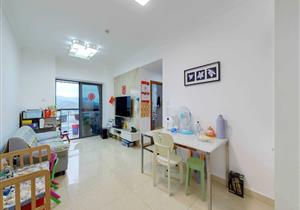 口岸物业，临近地铁口，出行便利。户型使用高