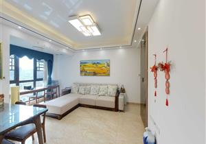 50万精装修东南朝向3房诚心出售可议价