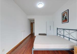 华新村，精装修四房，诚心出售，看房预约