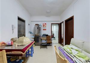 新光小区，多层楼梯房，黄金楼层，红本满五唯一，价格可谈