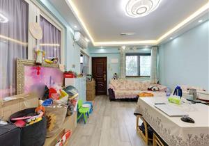 户型方正格局好双书包