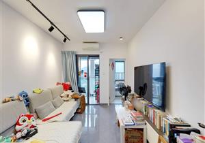 次新房。诚心出售、看房方便。产权清晰。高层南向。半山悦海