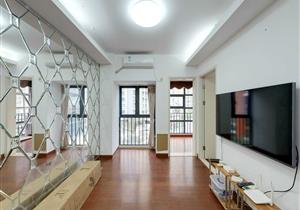 价钱可谈 3房南北通使用面积70多平 近双地铁