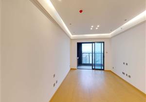 次新小区精装南向三房两卫停车位充足