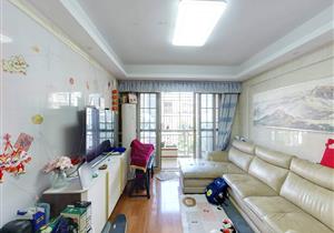 宝安下一站翻身地铁口南北通透户型好房欢迎您！！