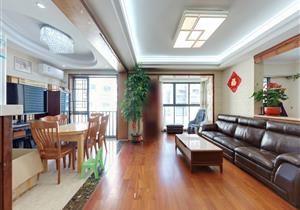 地铁口经典顶楼复式送花园成熟社区配套齐全住家舒适满五好房