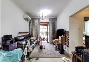 新上架！！！汇鑫花园，户型方正，地铁口物业，居家舒适，红本满