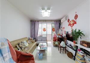 新上 布心地铁口  三房两厅  中间楼层  业主急售