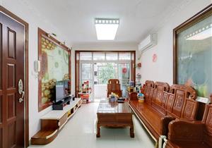 鹏城花园，朝南精装修三房，中间楼层，价格可谈