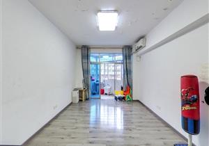 诚心出售，价格可议，交通便利