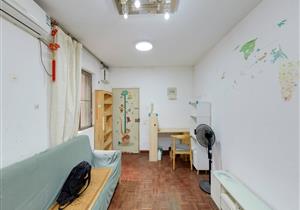 龙珠花园，三地铁口，繁华地段，实用两房，户型方正，采光通透