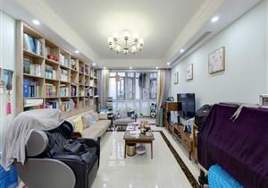 海德本部  门店就在楼下 让孩子赢未来 手里多套笋盘 电联