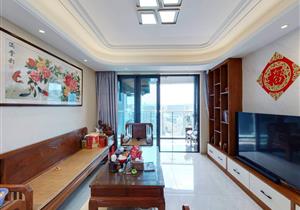 领誉华府精装四房两卫，高楼层，通风采光好，业主自住，看房方便