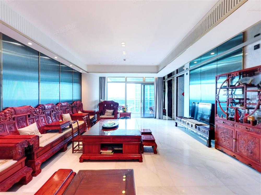 深圳湾一号204平奢装双套房，南向海景阳台，仅需契税，有钥匙