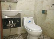 鹏基工业区-卫生间