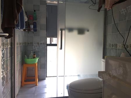 潜龙曼海宁花园（南区）-卫生间