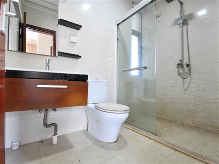 桐林花园-卫生间