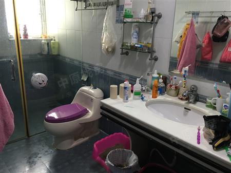 益田花园豪园居-卫生间