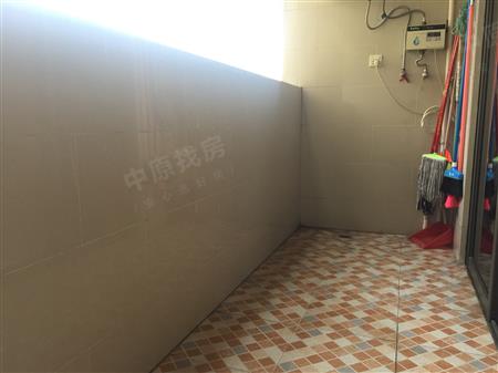 英郡年华花园（二期）-阳台