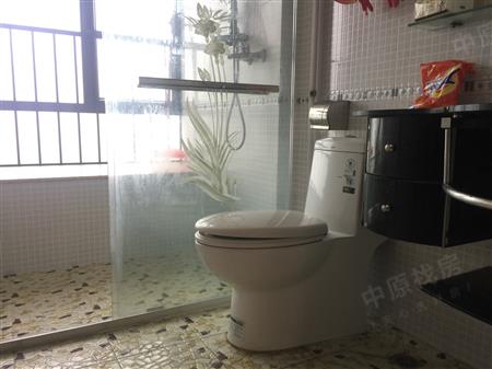 英郡年华花园（二期）-卫生间