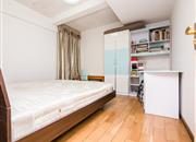 布吉中心花园-次卧